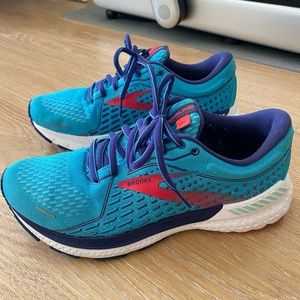 Brooks Running Sneakers